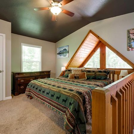 Cozy Whittier Cabin And Yard And Hot Tub, Pets Welcome Bagian luar foto