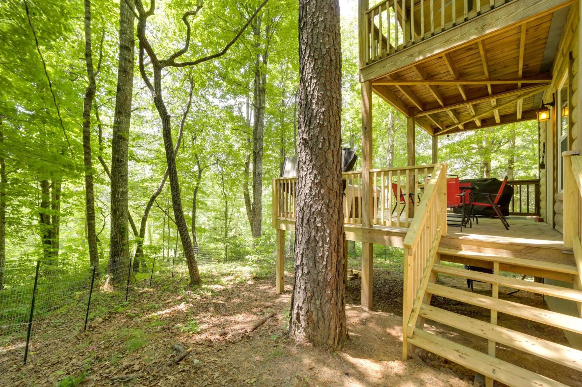 Cozy Whittier Cabin And Yard And Hot Tub, Pets Welcome Bagian luar foto