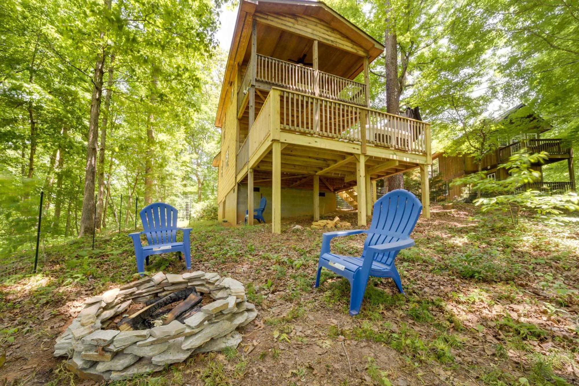 Cozy Whittier Cabin And Yard And Hot Tub, Pets Welcome Bagian luar foto
